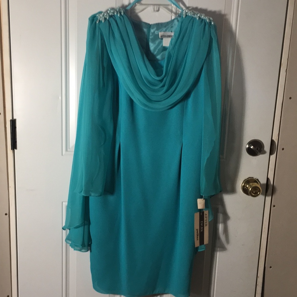 After Dark woman’s formal teal dress beaded epaulettes attached scarf size 9/10